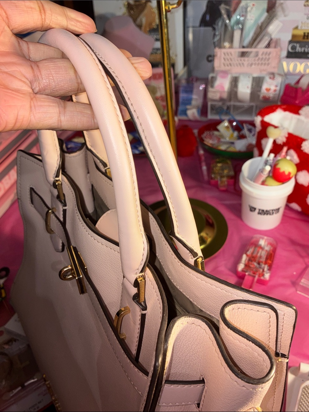 Michael Kors Soft Blush Structured Satchel with Gold Hardware-Bundle - Picture 10 of 16